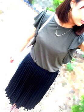「AG by aquagirl（エージーバイアクアガール）のラッフル袖カットソー（Tシャツ/カットソー、グリーン系）」を使った、まるちろさん（レディース）の秋コーディネート