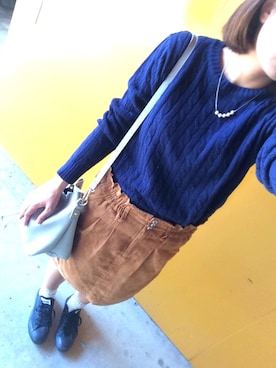 「CIAOPANIC（チャオパニック）のアイテム（ニット/セーター、ブルー系）」を使った、まるちろさん（レディース）の秋コーディネート
