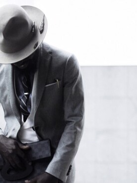 「streetfashionphotographer」｜「アイテム（帽子）」を使った、아이즈매거진(eyesmag.com)さん（メンズ・184cm）の夏コーディネート