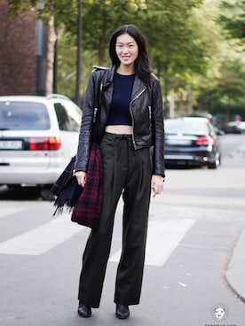 「streetsnap」｜「アイテム（ライダースジャケット）」を使った、아이즈매거진(eyesmag.com)さん（レディース・175cm）の秋コーディネート
