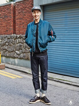 「streetsnap」｜「アイテム（その他シューズ）」を使った、아이즈매거진(eyesmag.com)さん（メンズ・186cm）の秋コーディネート