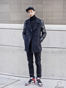 「streetsnap」｜「アイテム（ダウンジャケット/コート）」を使った、아이즈매거진(eyesmag.com)さん（メンズ・184cm）の秋コーディネート