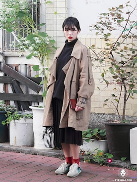 「streetfashionphotographer」｜「アイテム（バッグ）」を使った、아이즈매거진(eyesmag.com)さん（レディース・165cm）の秋コーディネート