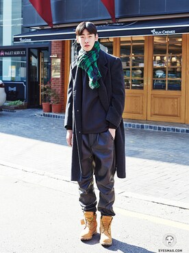 「머플러」｜아이즈매거진(eyesmag.com)さん（メンズ・183cm）の秋コーディネート