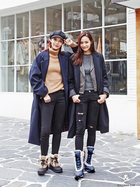 「streetsnap」｜「アイテム（ブーツ）」を使った、아이즈매거진(eyesmag.com)さん（レディース・170cm）の冬コーディネート