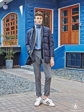 「streetsnap」｜「アイテム（ダウンジャケット/コート）」を使った、아이즈매거진(eyesmag.com)さん（メンズ・188cm）の冬コーディネート