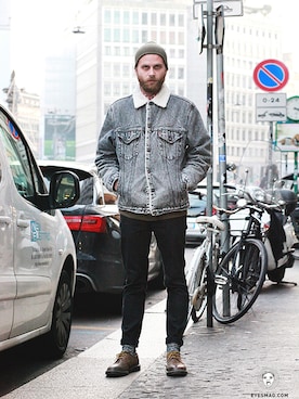 「streetsnap」｜「アイテム（デニムジャケット）」を使った、아이즈매거진(eyesmag.com)さん（メンズ・178cm）の冬コーディネート