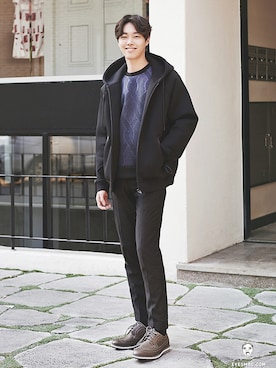 「streetsnap」｜「アイテム（その他シューズ）」を使った、아이즈매거진(eyesmag.com)さん（メンズ・180cm）の春コーディネート
