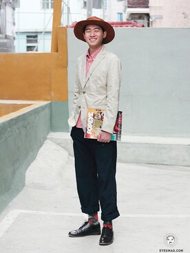 「streetsnap」｜「アイテム（ダウンジャケット/コート）」を使った、아이즈매거진(eyesmag.com)さん（メンズ・178cm）の春コーディネート