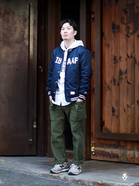 「streetsnap」｜「アイテム（スタジャン）」を使った、아이즈매거진(eyesmag.com)さん（メンズ・178cm）の春コーディネート