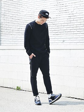 「streetsnap」｜「アイテム（スウェット）」を使った、아이즈매거진(eyesmag.com)さん（メンズ・183cm）の春コーディネート