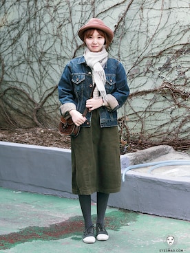 「streetfashionphotographer」｜「アイテム（バッグ）」を使った、아이즈매거진(eyesmag.com)さん（レディース・165cm）の春コーディネート