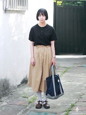 「streetfashionphotographer」｜「アイテム（サンダル）」を使った、아이즈매거진(eyesmag.com)さん（レディース・162cm）の春コーディネート