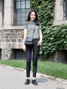 「streetsnap」｜「アイテム（その他シューズ）」を使った、아이즈매거진(eyesmag.com)さん（レディース・166cm）の夏コーディネート