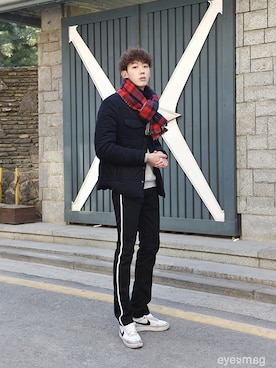 「streetfashionphotographer」｜아이즈매거진(eyesmag.com)さん（メンズ・188cm）の冬コーディネート