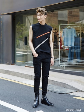 「streetsnap」｜「アイテム（ブーツ）」を使った、아이즈매거진(eyesmag.com)さん（メンズ・185cm）の夏コーディネート