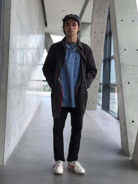 「TOMMY HILFIGER（トミーヒルフィガー）のアイテム（トレンチコート）」を使った、徐有良さん（メンズ・168cm）の冬コーディネート