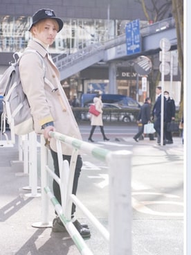 「アイテム（バックパック/リュック、シルバー系）」を使った、KenKenさん（メンズ・170cm）の春コーディネート