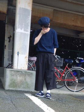 「FFIXXED STUDIOSのアイテム（Tシャツ/カットソー、ブルー系）」を使った、カオルさん（メンズ）の夏コーディネート