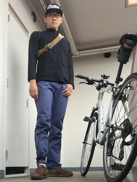 「GAP（ギャップ）のアイテム（ボディバッグ/ウエストポーチ、ベージュ系）」を使った、ひろしさん（メンズ・183cm）の春コーディネート