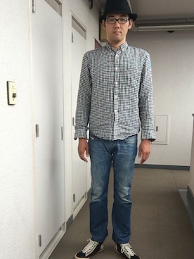 「無印良品（ムジルシリョウヒン）のアイテム（シャツ/ブラウス、ブラック系）」を使った、ひろしさん（メンズ・183cm）の春コーディネート