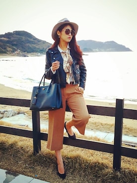 「Jayro（ジャイロ）のアイテム（パンツ）」を使った、Rinaさん（レディース・168cm）の春コーディネート