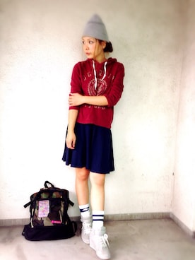 「RETRO GIRL（レトロガール）のアイテム（スウェット）」を使った、itsuさん（レディース・159cm）の秋コーディネート
