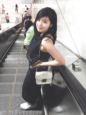 「ZARA（ザラ）のアイテム（Tシャツ/カットソー、その他）」を使った、巫曉琳さん（レディース）の夏コーディネート