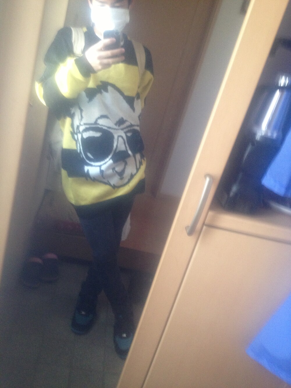 「JOYRICHのGhetto Graffiti Bear Black Gizmobize【iPhone5/5S専用Gizmobies】（スマホケース/カバー、ブラック系）」を使った、YU-KI さん（メンズ・170cm）の春コーディネートの1枚目の写真