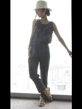 「ツバ広ハット」｜「アイテム（つなぎ/オールインワン）」を使った、NATSUKI さん（レディース・166cm）の夏コーディネート