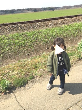 「petit main」｜「アイテム（ミリタリージャケット）」を使った、Y☆Hさん（キッズ・100cm）の春コーディネート