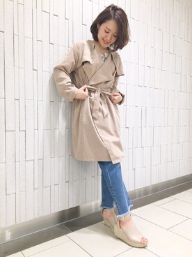 「カットオフ」｜「アイテム（トレンチコート）」を使った、Rie   Taniguchiさん（レディース・160cm）の春コーディネート