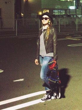 「Ungrid（アングリッド）のフレイドヘムストスリ（デニムパンツ）」を使った、smileさん（レディース・165cm）の秋コーディネート