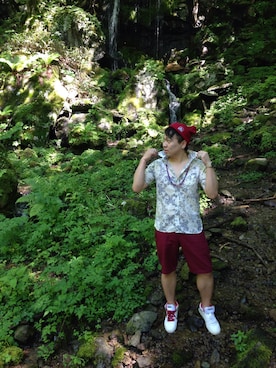 「肌見せ」｜「アイテム（ニットキャップ/ビーニー）」を使った、小林一寿さん（メンズ・164cm）の夏コーディネート