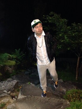 「LRG（エルアールジー）のアイテム（キャップ）」を使った、小林一寿さん（メンズ・164cm）の夏コーディネート