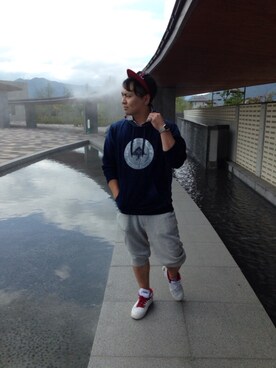 「LRG（エルアールジー）のアイテム（キャップ）」を使った、小林一寿さん（メンズ・164cm）の夏コーディネート