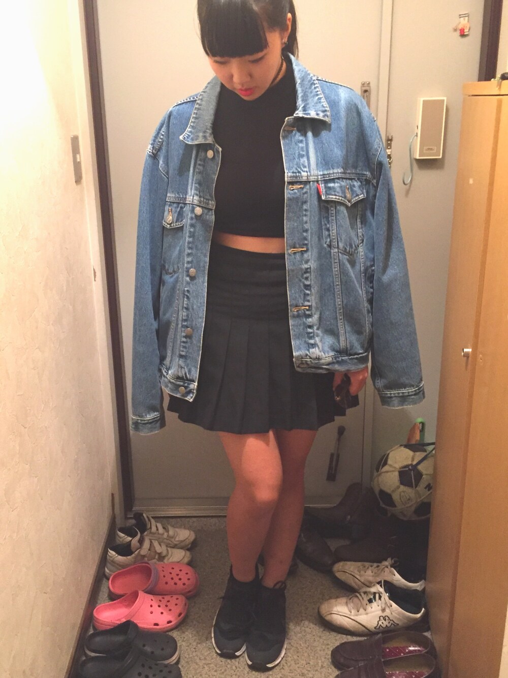 「black」｜「WEGOのアイテム（スカート、ブラック系）」を使った、あかねさん（レディース・165cm）の秋コーディネートの1枚目の写真