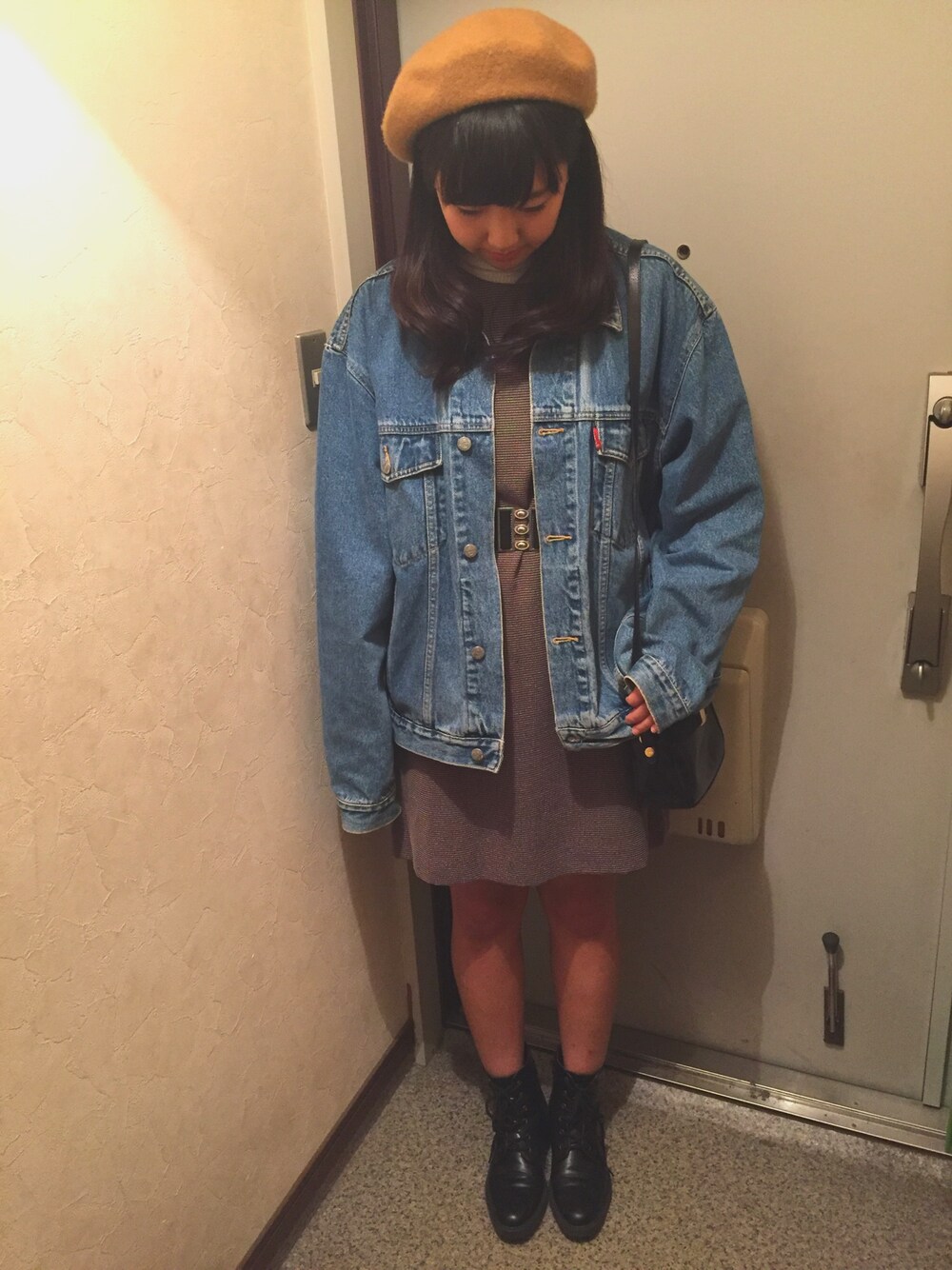 「秋のコーデ」｜「WCのアイテム（デニムジャケット、ブルー系）」を使った、あかねさん（レディース・165cm）の秋コーディネートの1枚目の写真