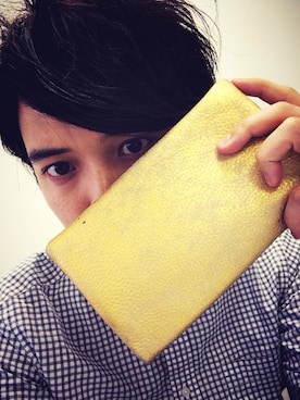 「アイテム（財布、ゴールド系）」を使った、takuroxxxxxさん（メンズ・169cm）の春コーディネート