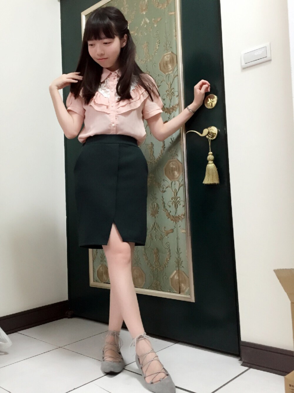 「春、春コーデ、授業、嬉しい」｜「EYESCREAM(taiwan)のアイテム（シャツ/ブラウス、ピンク系）」を使った、alicealice0305さん（レディース・153cm）の春コーディネートの1枚目の写真