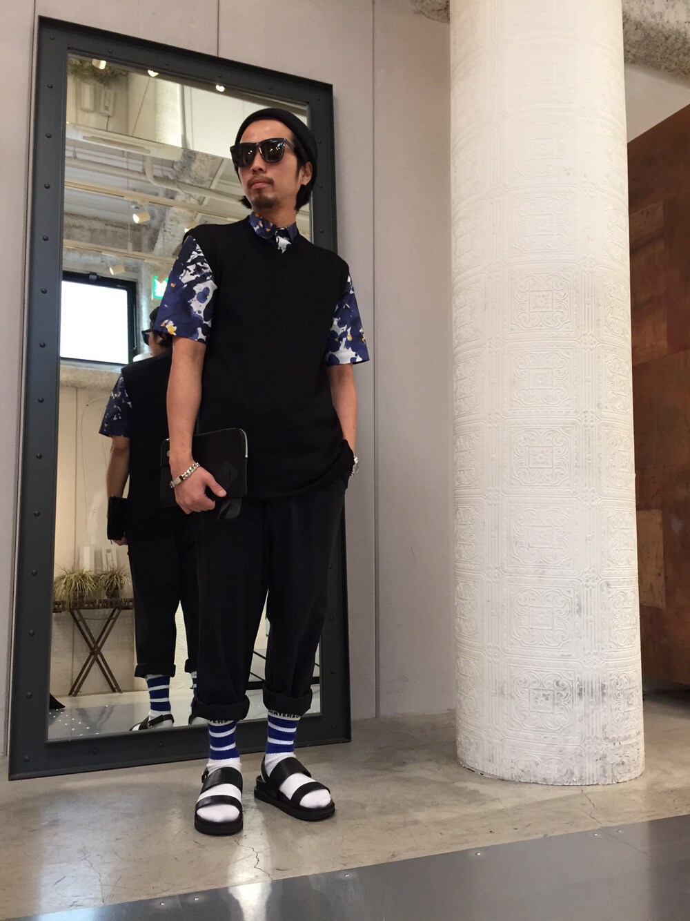 「MARNI、no21、soe、adsr、valentino、LHP、ラインソックス、イージーパンツ、LHP名古屋、相川」｜「L.H.PのLHP/エルエイチピー/BALABUSHKA/バラブシュカ/Knit Beanie（ニットキャップ/ビーニー、ブラック系）」を使った、相川直輝さん（メンズ・174cm）の冬コーディネートの1枚目の写真
