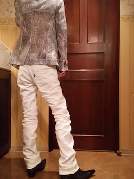 「TORNADO MART（トルネードマート）のアイテム（デニムパンツ、ホワイト系）」を使った、スーさんさん（メンズ・168cm）の春コーディネート
