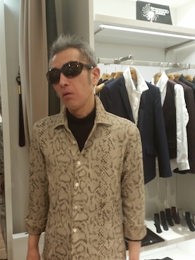 「TORNADO MART（トルネードマート）のアイテム（シャツ/ブラウス、ベージュ系）」を使った、スーさんさん（メンズ・168cm）の春コーディネート