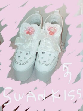 「Swankiss（スワンキス）のアイテム（スニーカー、ホワイト系）」を使った、RUCOさん（レディース・152cm）の冬コーディネート