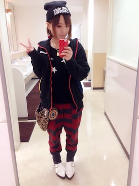 「アイテム（コインケース）」を使った、むたゆいさん（レディース・152cm）の春コーディネート