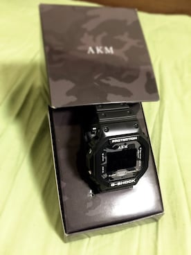 「G-SHOCK（ジーショック）のAKM x G-SHOCK DW-5600 LIMITED EDITION（アナログ腕時計、ブラック系）」を使った、KoheiImamuraさん（メンズ・165cm）の冬コーディネート