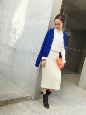 「IOSSELLIANI（イオッセリアーニ）のアイテム（アクセサリー）」を使った、mioさん（レディース・166cm）の秋コーディネート