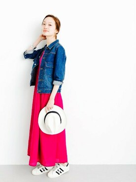 「白いスニーカー」｜「アイテム（ワンピース/ドレス）」を使った、mioさん（レディース・166cm）の春コーディネート