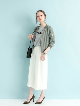 「URBAN RESEARCH（アーバンリサーチ）のアイテム（MA-1）」を使った、mioさん（レディース・166cm）の春コーディネート