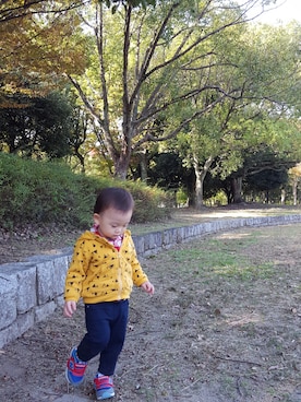 「PETIT BATEAU（プチバトー）のアイテム（チノパンツ）」を使った、タイガースTさん（キッズ・80cm）の秋コーディネート